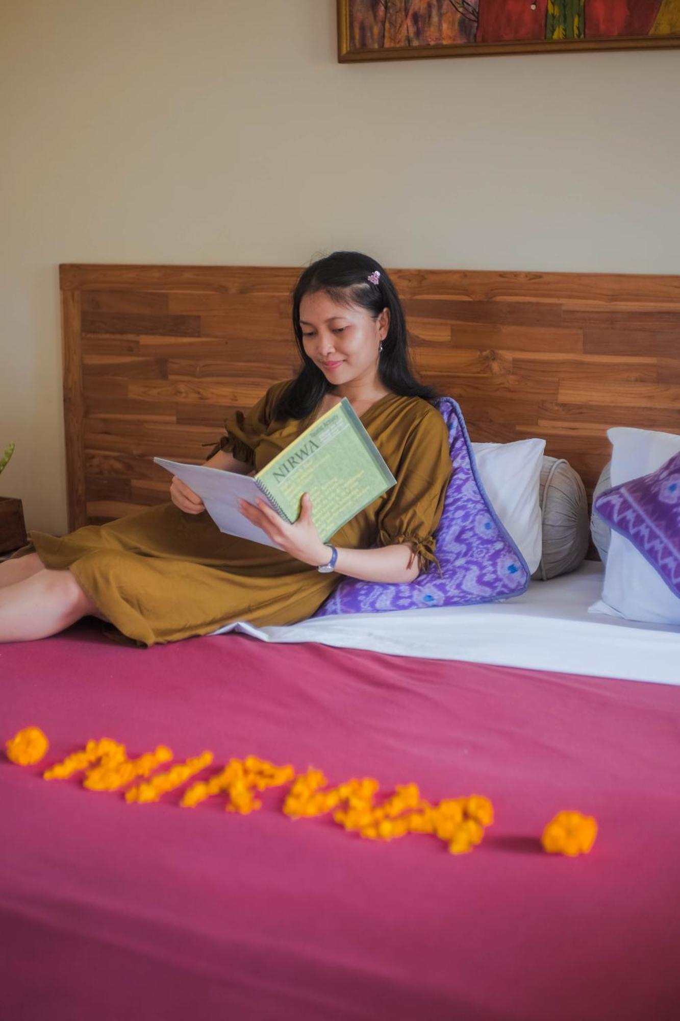 Nirwa 1 Ubud Guesthouse Zimmer foto